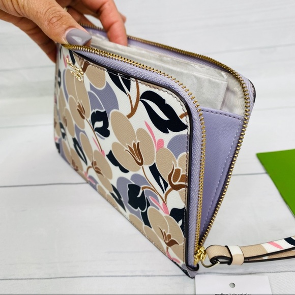 Kate ♠️Spade | Medium 1-ZIP Wristlet - Picture 5 of 8